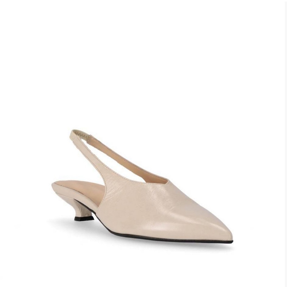ALOHAS Cream Heels Chic and Stylish